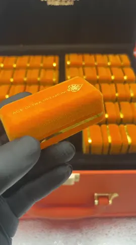 ACE ULTRA ORANGE CASE #viral #usa_tiktok #foryoupage #usafyp #ace #aceultra #aceultraflavors #aceultrapremuim #aceultravapes #acespade #aceultrapremiumcost #aceultrapremium4g #ultra #orangeaceboxes #whatareorangeace #acecase #orangeaceboxesreview  #gas 