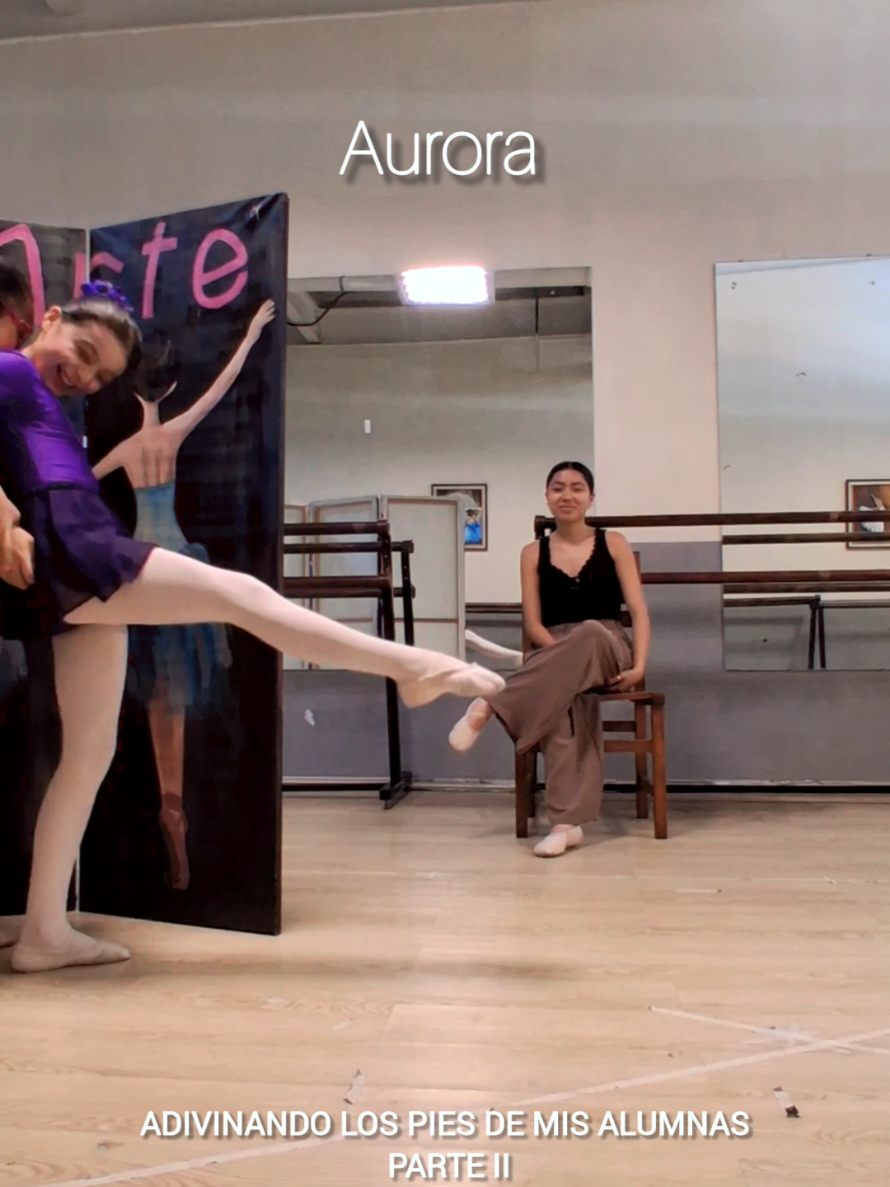 Ahora con las más grandes 💜 @danzarte_guate  . . . . . #maestra #ballet #guatemala #dancer #paratii #fyp #clasedeballet 