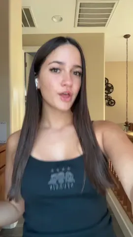 Ay we back #fyp #easydance #dance2025 #dancefor1person #ontopofcars #blowthisup #viral 