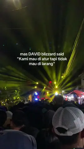 Ga iling di demo bien ta #blizzard #blizzardaudio #pradiptalighting #soundsystemmalangbersatu #soundsystemmalang #soundsystemjawatimur #soundhoregjawatimur #fyp #fyppppppppppppppppppppppp  
