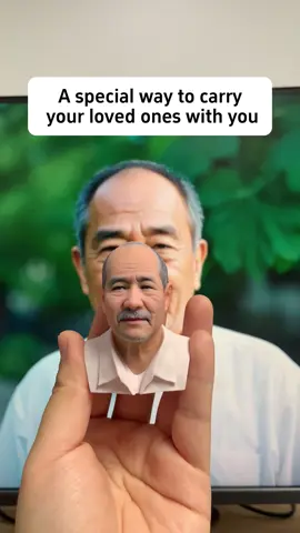 A photo can be used to customize a family portrait.#loss #3dprinting #portraits #memorial #gift #sculpture #grief #loseparents #sad #inlovingmemory #handmadegifts #memorialgift 