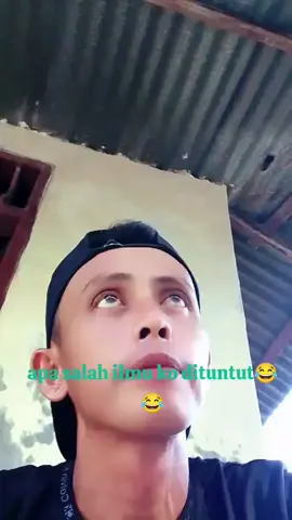 apa salah ilmu ko dituntut😂😂😂