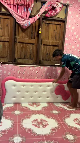 “เตียงคิตตี้ 6 ฟุตน่ารักสุดใจ ส่งตรงถึงบ้านคุณลูกค้าที่กำแพงเพชรแล้วค่า~ 🛏️💖ขอบคุณที่ไว้วางใจ เดชาธรเฟอร์นิเจอร์ นะคะ ส่งจริง ถึงไว   #เดชาธรเฟอร์นิเจอร์ #รีวิวลูกค้าจริง #เทรนวันนี้ #เฟอร์นิเจอร์แต่งบ้าน #เตียงสวยราคาดี #จัดส่งถึงที่ 