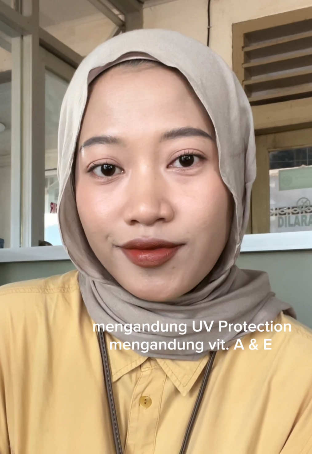 hasil dari bedak legend emang beda sih. mana awet lagi nggak bikin berminyak parahhh✨🥰 @INEZ COSMETICS  #inezcosmetics #thelegendkeepsgettingbetter #lustrouspressedpowder #bedakunderrated #makeup 