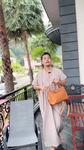 Ni bag orang kaya, papa bagi harga letop, stock limited nak beli tekan bag kuning