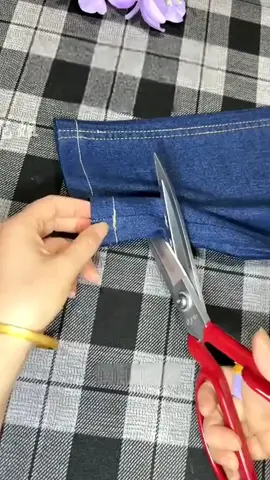 Set kertas berisi 31 lembar jarum mata besar impor sedang diobral untuk waktu terbatas dengan diskon 50%. Klik tautan di bawah ini untuk membeli.-针线