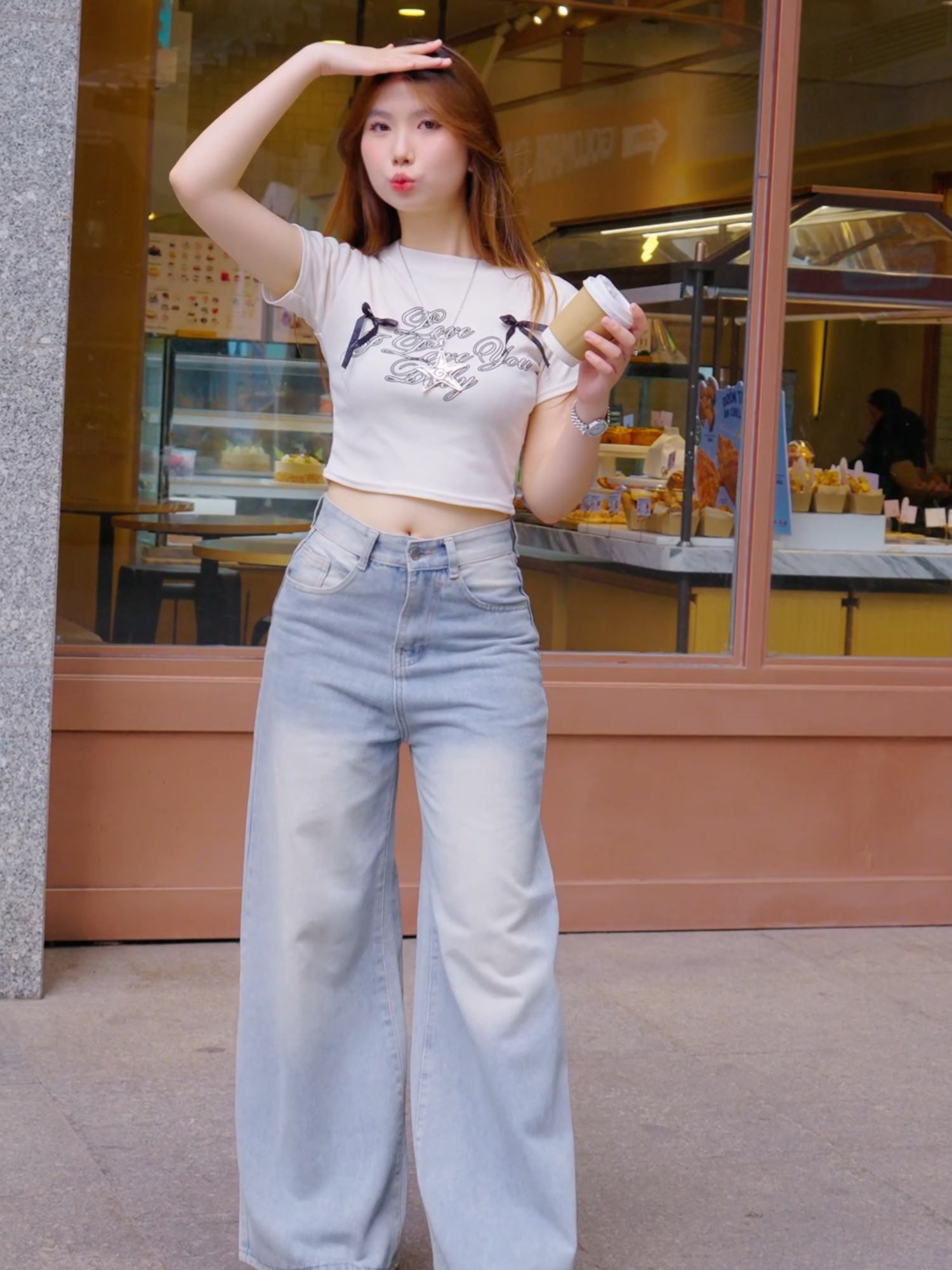 Xanh nhạt cho mấy bà thích tông nhẹ nhàng nhaaaa#miaajeans #tiktokshopthoitrend #lenmothechill