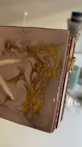 Epoxy by Dr Lou Exclusive, Unique purses ….all colors your style # interested# call (956) 992 0660 