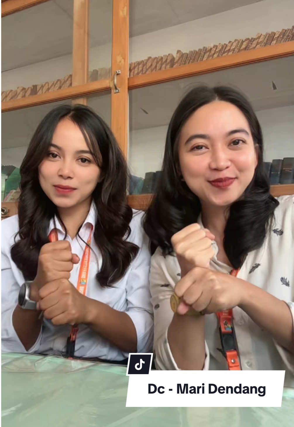 Tangkap, kaka tangkap, mari bagoyang deng kaka sa ee @Veronita Pither965              #dancetiktokviral #dancetiktokchallenge #dancechallenge #dancetutorial #tiktokdancechallenge #tiktokdance #tiktokdancetrend #velocityedit #danceviral #dancetiktok #velocity #velocitydance #velocitytrend #velocityviral #jj #jedagjedug #maridendang #tangkapkakatangkap 