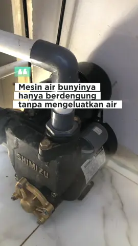 Semandiri ini hidupku sekarang sampai bisa perbaiki mesin air!!  Bangga? Iyalah!! Tidak semua perempuan bisa dan aku bisa!! #tukang #mesinair #mesinrusak #tukangpompa #shimizu #fyp #video #nukang 