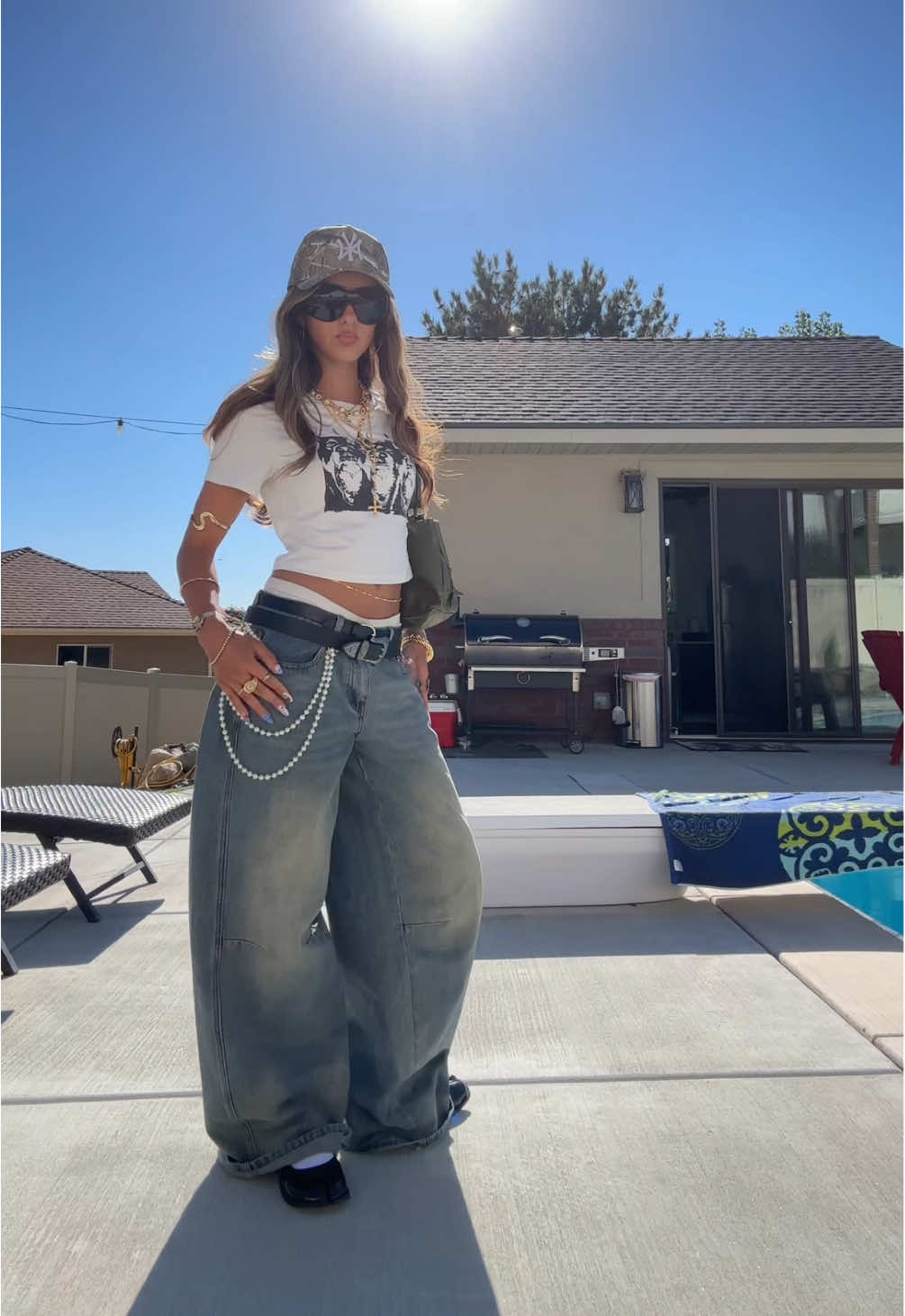 Song still has me levitating to this day 🕴️ #fyp #foryou #fypシ #OOTD #outfit #outfitideas #streetwear #outfitinspo #travisscott 