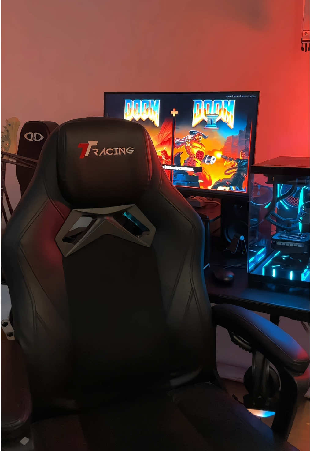 Solid magbabad sa games kapag comfy at high quality yung gaming chair niyo. 👌🏻👨🏻‍💻👩🏻‍💻#fyp #gamingchair #ttracing #desksetup #officechair #ttracingduo3 #comfy #highquality 
