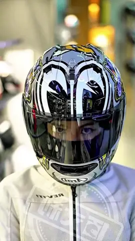 Mũ bảo hiểm lật hàm bao ngầu cho a chị e#mubaohiem #mubaohiemthoitrang #mubaohiemcokinh #tienichcuocsong 