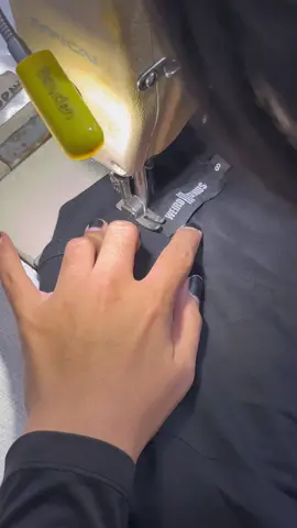 Ada yang tau ini brand punya siapa? #bukanwg #weirdgenius #dsindustries #konveksibandung #konveksipecahpola 