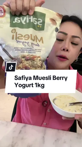 Mursli Safiya 1kg Seleral Dired Food Oatmeal. Makanan sehat penuh serat yg sehat yg sangat dibutuhkan tubuh😍 #mueslisafiya #muesli #oatmeal #muesliberryyoghurt #sereal #cuantanpabatas 