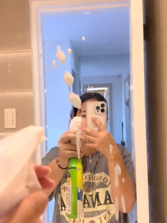 Kahit pala hindi nagagamit ung CR natin nagkakaroon ng stain 😱 #cleaningspray #multicleaningspray #xclean #xcleanmulticleaningspray