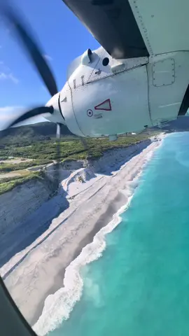小型ジェットで夏休み始まった✈️