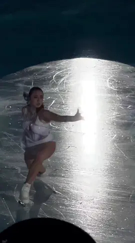 This presentation by Kamila is very beautiful. 💜 || #kamilavalieva #valieva #kamila #IceSkating #figureskating #figureskatingtiktok #beijing 