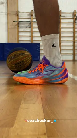 Lining Liren 5 v2 “Over Mountain”  Кроссы можно купить тут 👉 https://kicksown.com  Спасибо @Kicksown  Video by @ERQANAT_IBADULLA  #basketball #hoops #shoes #basketballshoes #ilovethisgame #lining #liningbasketball 
