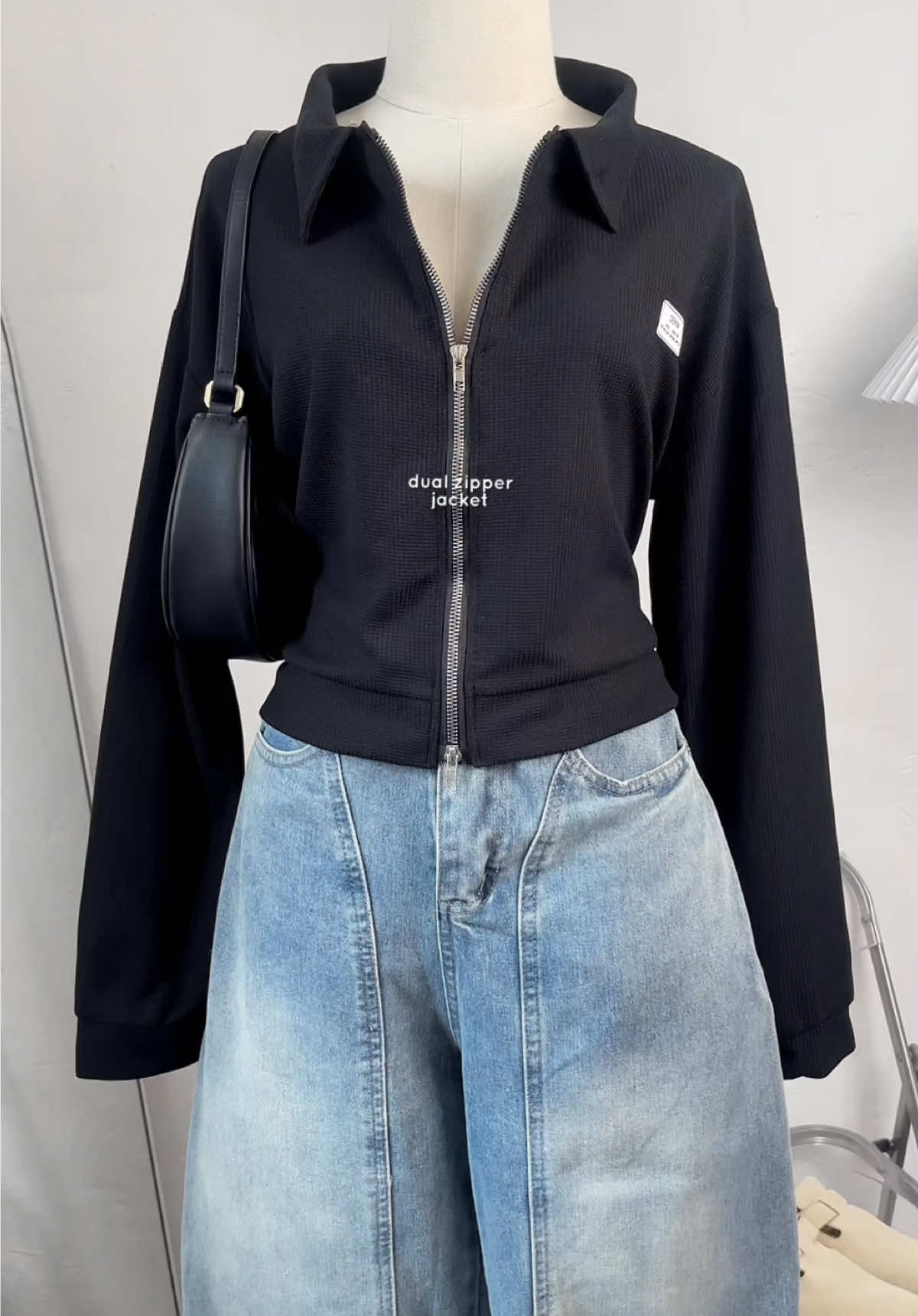 dual zipper jacket ! 🎱#top #jacket #OOTD #outfit #outfitideas #outfitinspo 