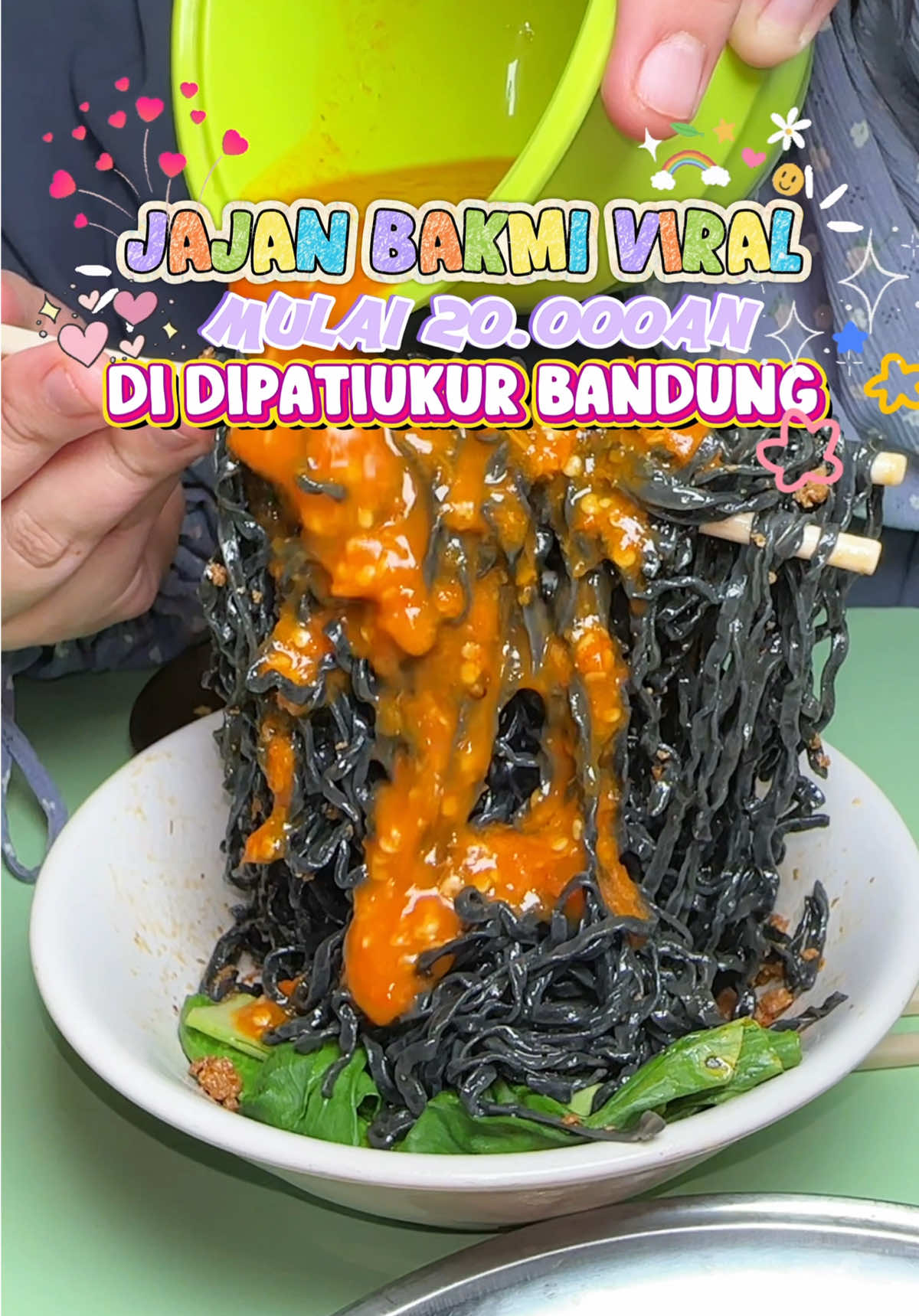 BARUDAKKKKK!! JAJAN BAKMI YANG WARNA NYA UNIK BANGET!! TERNYATA RASANYA PUN JUGA ENAK!! #bakmiebandung #bakmie #bakmieviral #jajananbandung #videolebihpanjang 