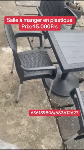 Salle à manger en plastique 45.000frs #table #jardin #chaise #veranda #plastique #fyp #pourtoi 