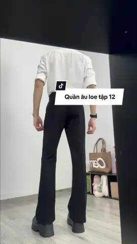 Trả lời @Quái Vật Hồ Loch Ness Quần âu loe đi học đây em nha, điều chỉnh eo không cần thắt lưng, mặc che khuyết tốt, lại còn “Hack Dáng” #tranvietanh #OOTD #quanauloe #quanloenam #quanauloesidetab #fyp  