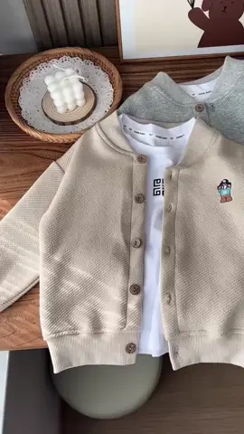 Siêu phẩm năm 2025 của bé ạ !#aokhoacbe #aokhoactreem 