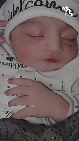 MaShaaAllah 1st day pic😘#CapCut#viral #foryou #newborn #baby 
