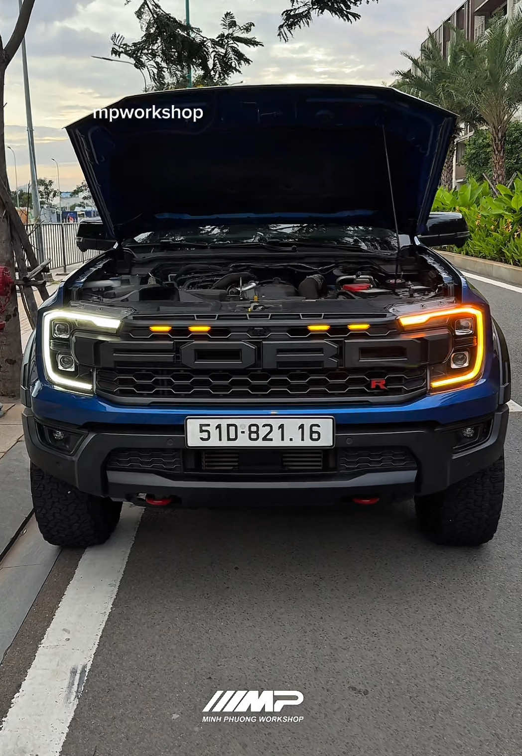 Thay đổi cặp mắt 👹 #retrofit #xuhuongtiktok #mpworkshop #fyp #ford #raptorv6 #fordraptor #mustang #mache #tiktok 
