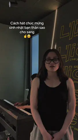 Khi bạn thân bảo tôi sinh nhật này muốn trải nghiệm sự sang trọng #mlingvocalcoach #hocthanhnhac #tiktokvoicevn #LearnOnTikTok 