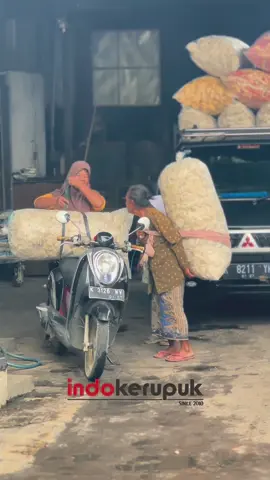 Dunia pasti akan ada akhirnya,  Dinikmati dan dijalani sesuai dengan takdir NYA #indokerupuk #actorkerupuk #krupuk #fypage #fyppppppppppppppppppppppp #kudus24jam🔥 #kuduskotakretek #localbrand 