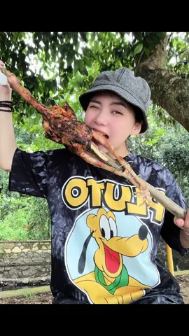 yêu là phải nói cũng như đói là phải ăn ! ở đây có ai yêu em hông..? 😜