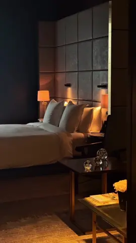 📍Four Seasons London Tower Bridge With contemporary honey-oak features and a separate living space, our this room type is the ideal space for both corporate travellers and small families!  #BeInspiredByTheDolceVita ✨ ➡️ Follow for more! Visit our website - Explore our selection of the most Exquisite Listings 🔗 Link in bio  THE HOTEL STORY  #TheHotelStory #luxuryhospitality #TheBestLuxuryHotels #LuxuryHotels        