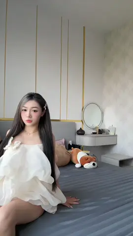 Linh Chị hay Linh Em