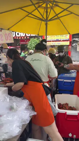 Moi người cứ ghé tiệm em cắt kiểm tra từng con ạ #phuongoanhdaily #cuakhongday #oanhcua 