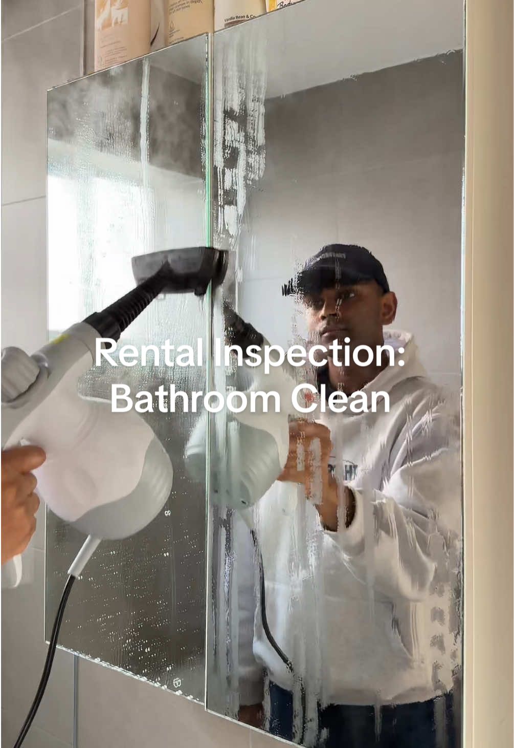 Rental Inspection Bathroom Clean 🛁 #rentalinspectionclean #deepclean #bathroomclean #bathroomcleaning #apartmentcleaning #kmartfinds #kmarthome 
