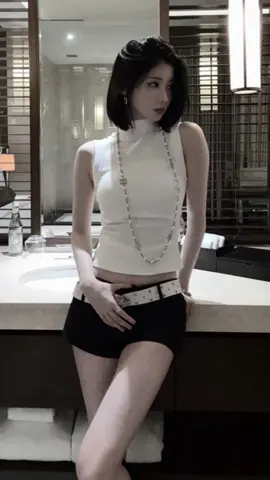 I want her wardrobe sooooo bad, all her outfits are perfect 😽 | #fyp #kpopfyp #wlkpop #wlmotivation #asa 