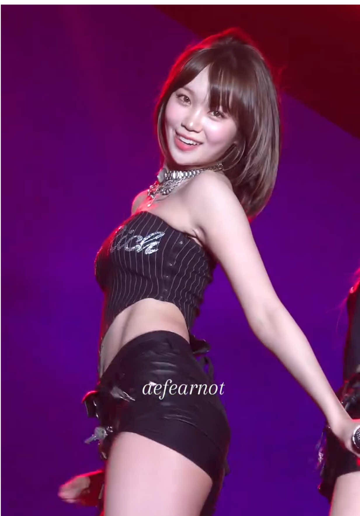 anti-ti-ti-ti  cr: (aefearnot on IG) #chaewon #kimchaewon #lesserafim #easycrazyhot #lsrfm #fyp #foryoupage #hot #kpop #fancam #antifragile 