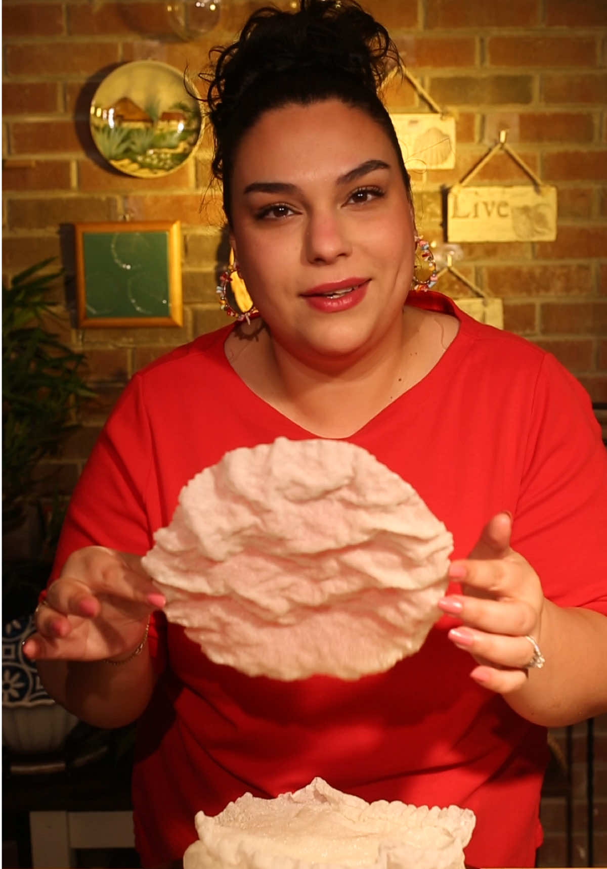 شيبس ورق الرز Rice paper chips  ##KitchenHacks##cooking##fyp##وصفات_سهلة##اكسبلور##FoodTok##easymeal