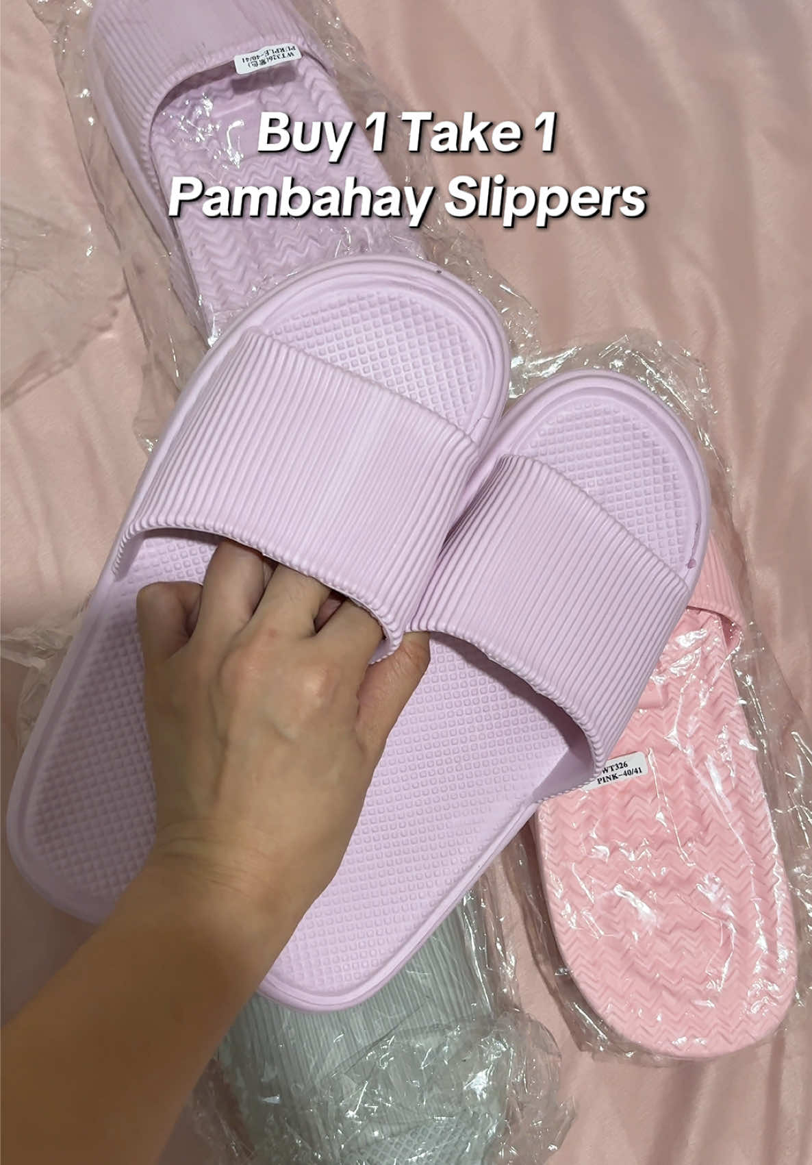 Meron na ulit ng B1T1 Slippers 😍🩴 #buy1take1slippers #pambahayslippers #comfyslippers #fyp 