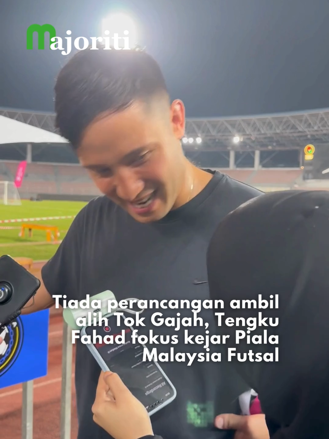 Nama Presiden Pahang Rangers, Tengku Arif Temenggong Pahang Tengku Fahad Mua’adzam Shah ibni Almarhum Sultan Ahmad Shah Al-Musta’in Billah dipetik sebagai individu sesuai untuk mengembalikan Pahang. Klik untuk berita penuh > #majoriti #sukanditiktok #trendingnewsmalaysia #bolasepak #ligam #sripahang #pahangrangers #futsal #jdt #tengkufahad