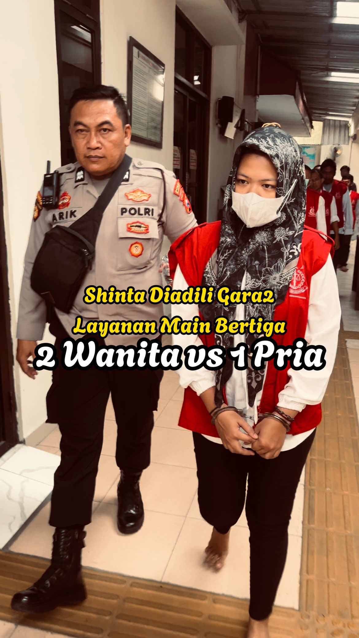 Shinta merupakan warga Dusun Kauman, Desa/Kecamatan Gedeg, Mojokerto. Dia menawarkan layanan ini melalui grup Facebook. Informasi selengkapnya, baca di kabarmojokerto.id #kabarmojokerto #berita #viral #trending #mojokerto