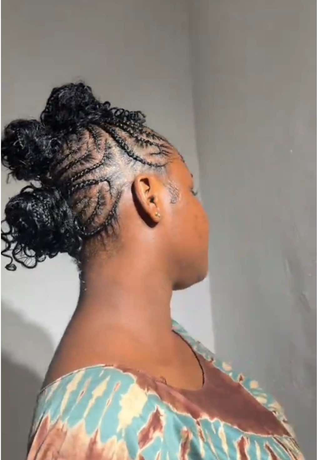 Hair done by @Sheeey beauty studio 😍. I love it 😻. Now go book your hair appointment with her 🥳 #fyppppppppppppppppppppppp #ghanatiktok🇬🇭 #hairstyles  #blackgirlhairstyles #braidstyles #shortbraidstyles #cornrows #cornrowstylesforgirls #braidstutorial #amiratuabubakari #newhairstyles #hairstylesideas 