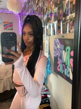💕💰. #uzivert #pink #viral #foryoupage #fypシ #layyclout #iamgia #outfitideas #nc 