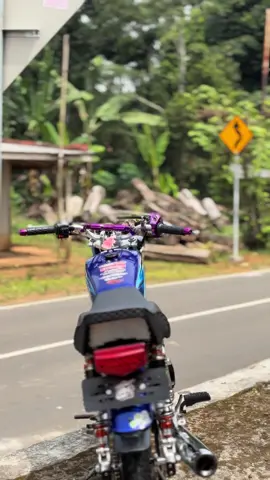 Untiren basse jiee🤪#nokgarage #rxkinggaraga #foryoupage #rxkingblue #blayer135cc #blue #rxkingindonesia #blayer135cc #twostroke #xyzabc 