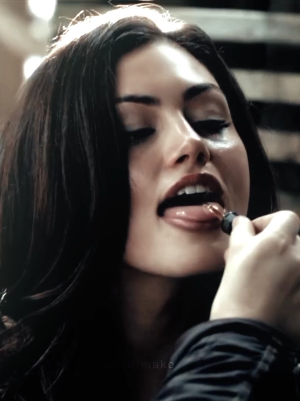 I need to watch the secret circle #fayechamberlain #thesecretcircle #phoebetonkin #multimako #edit #aftereffects :: [cc katrina.aep, panning me] 