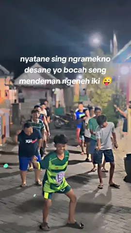 10k pertama ok 1jt per pemuda yo panggah dansa 😂🤣 #fyp #karnavalsoundsystem #horegjawatimur #17agustus #soundviral #dancerkarnaval #karnaval #masukberanda #fypppppppppppppp 