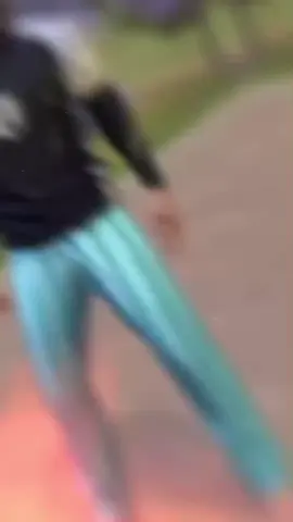 ตัวดำดังเงาะป่าจิตใจงาม ยังซ่อนร่างกายที่เป็นทอง เขามีเอกลักษณ์ที่น่าครอบครอง #ขอใจหน่อยค้าบ #ผู้ชายติดเกม #ขึ้นฟีดเถอะ #อย่าปิดการมองเห็น #free_fire #ยืมลงสตอรี่ได้ 