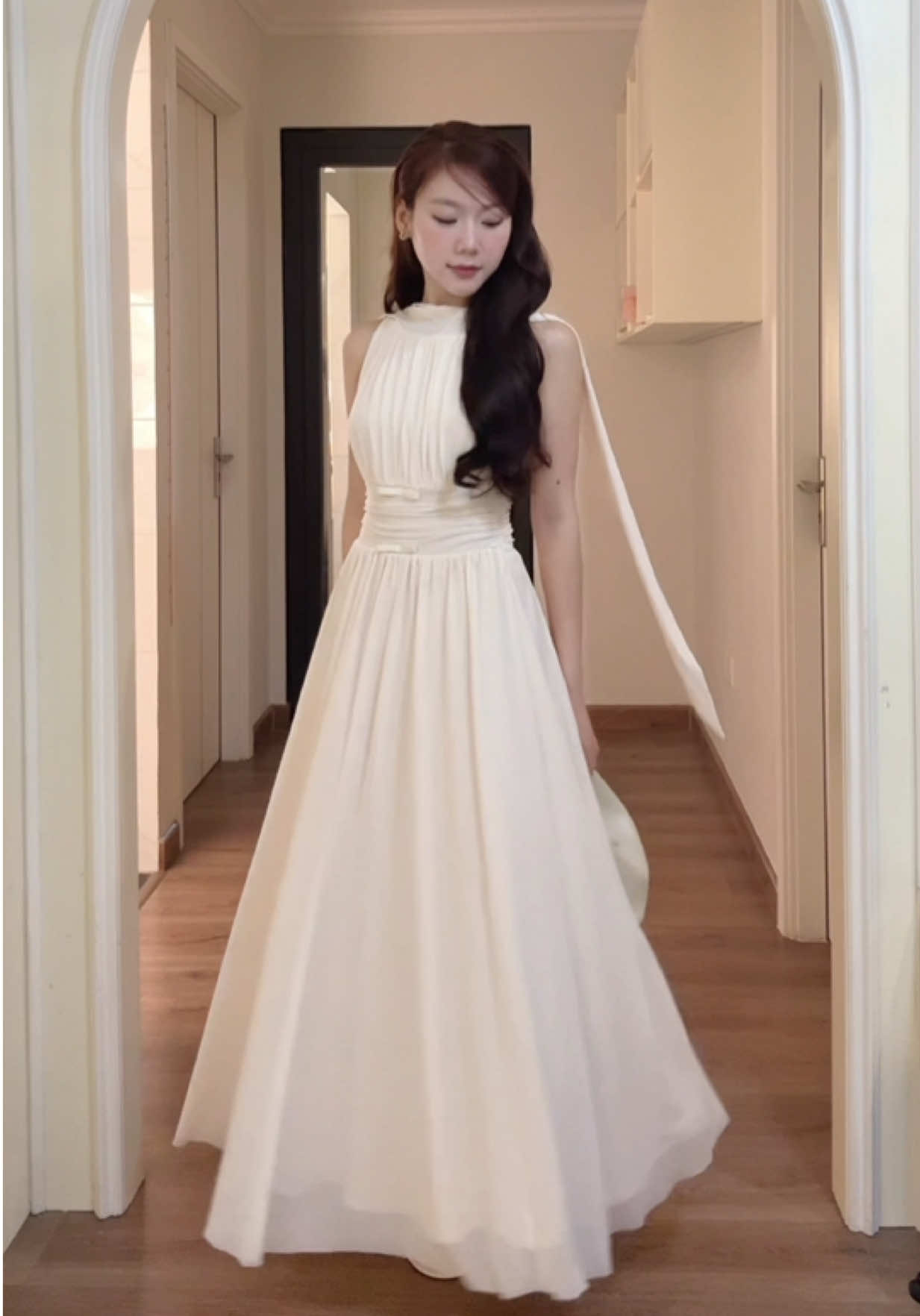 Váy đẹp xỉuuuu 🥹 #xuhuong #mydress #myoutfit #vayxinh 